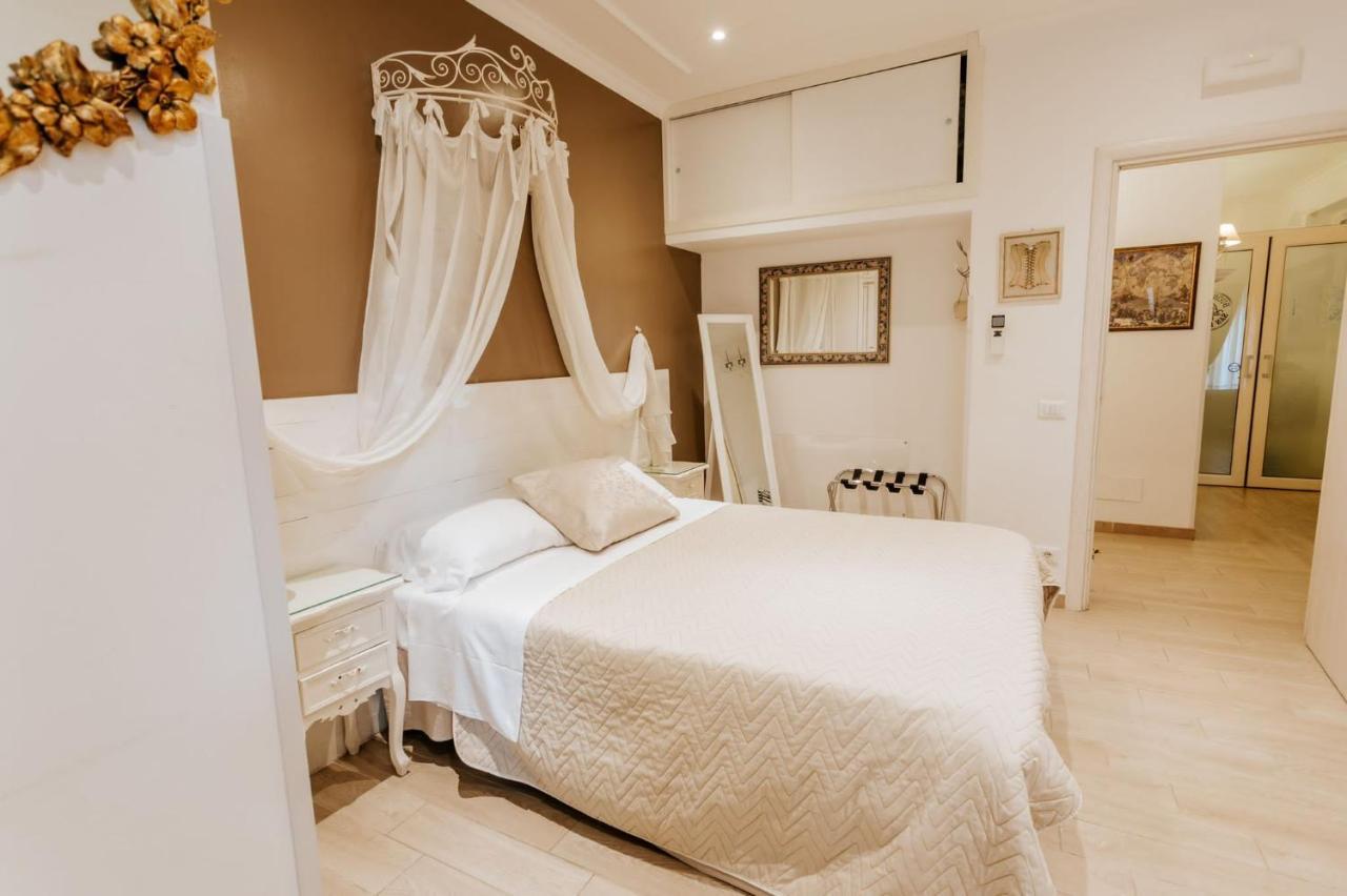 Vatican Boutique Inn — Photos 1